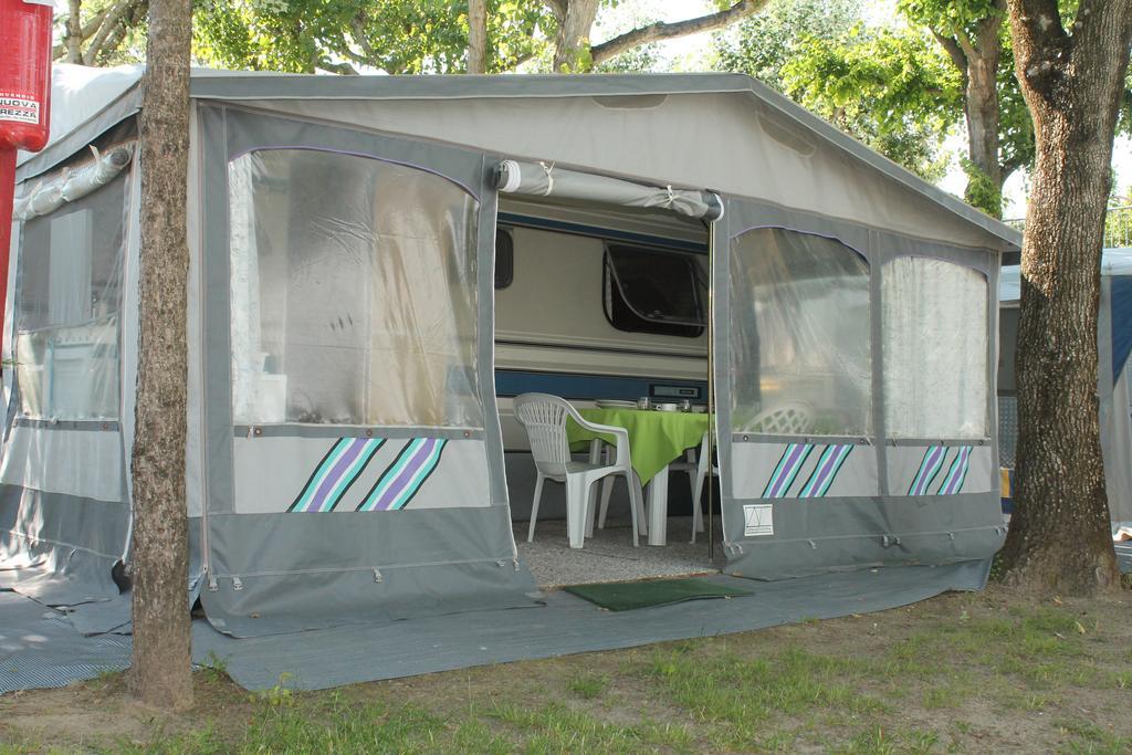 Camping Parco Capraro Лидо-ди-Езоло Номер фото
