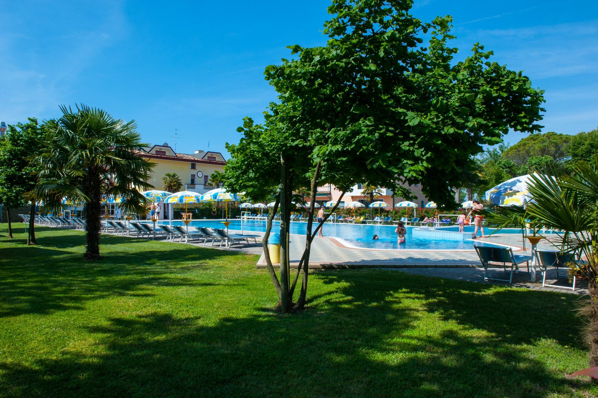 Camping Parco Capraro Лидо-ди-Езоло Экстерьер фото